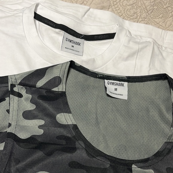 Men’s medium gymshark bundle 2 tops- t shirt and tank top new without tags - Picture 6 of 6